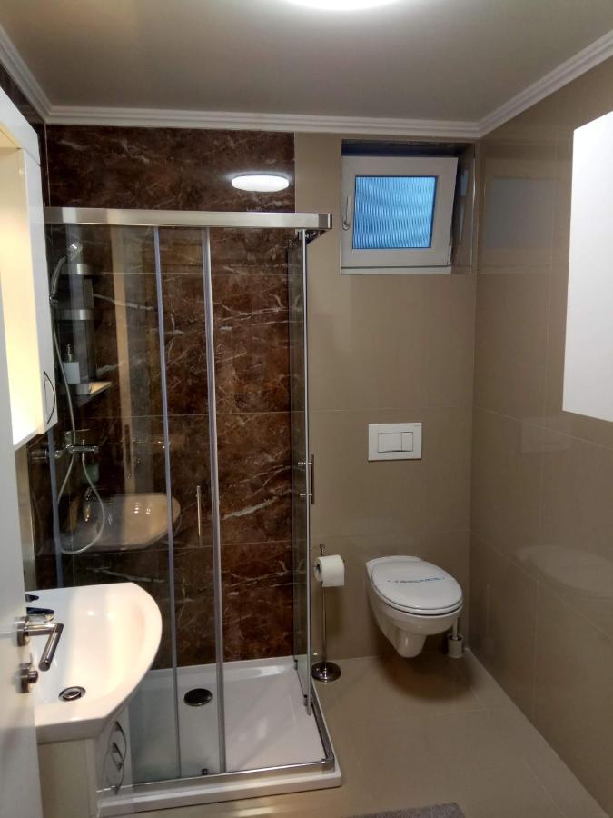 Apartment Cherry Gold ズレニャニン エクステリア 写真